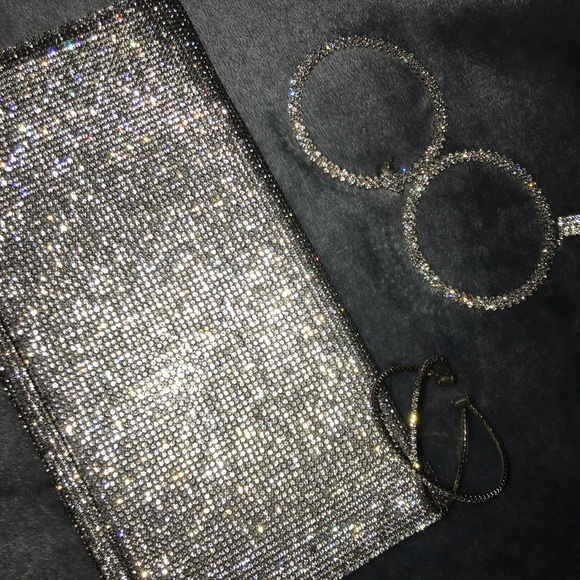 EXPRESS BAG WITH EARRINGS BRACELET - Picture 1 of 4